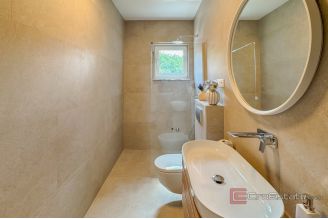 017 2056 15 Omis spacious villa with swimming pool for sale