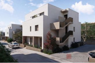 014 2035 383a Kastela Commercial space on the ground floor of a new building for sale