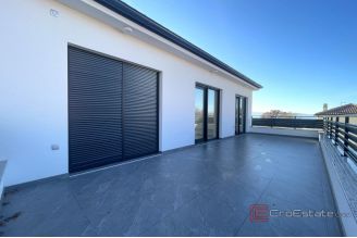 013 1023 69 Krk modern house with pool in a quiet location for sale