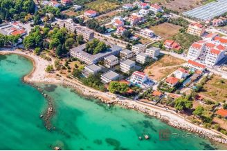 014 2035 383b Kastela Modern three bedroom apartment with garden for sale