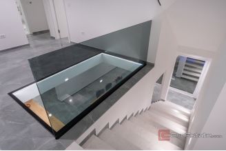 013 1033 02 Zadar area luxury villa first row to the sea for sale
