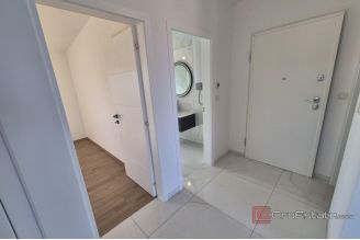 014 1021 57 Krk modern apartment with additional apartment for sale