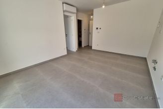 014 1021 57 Krk modern apartment with additional apartment for sale