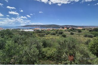 001 2057 40 Trogir building plot in a desirable location with a sea view for sale