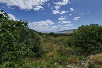 006 2057 40 Trogir building plot in a desirable location with a sea view for sale