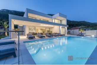001 2013 260 Split area Luxury villa with panoramic sea view for sale