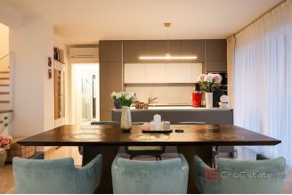 012 1033 03 Zadar area modern villa with pool and sea view for sale
