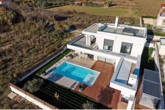 012 1033 03 Zadar area modern villa with pool and sea view for sale