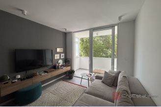 001 2035 384 Split Plokite Modern two bedroom apartment for rent
