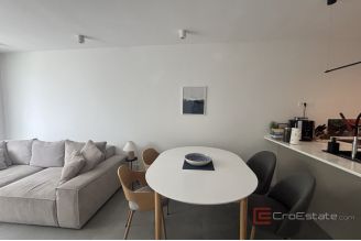017 2035 384 Split Plokite Modern two bedroom apartment for rent