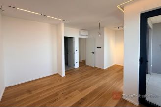 009 1021 58c Opatija luxury penthouse with panoramic sea views for sale