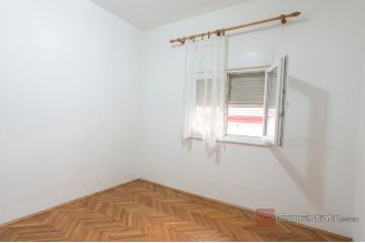 019 2031 259 solin family house with two apartments for sale