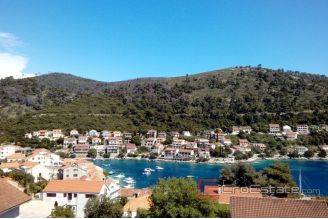 003 5519 30 Korcula Building land with a sea view for sale