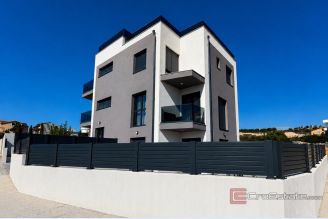 001 2058 05 Sibenik Modern apartment with terrace for sale
