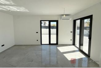 009 2058 06 sibenik modern apartment with yard for sale