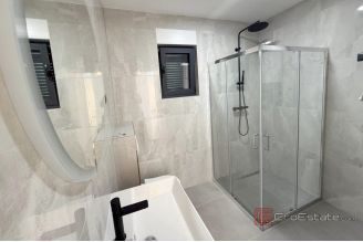 009 2058 06 sibenik modern apartment with yard for sale