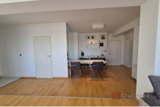 010 1032 08 Zagreb Modern apartment with balcony for sale