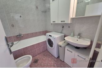 010 1032 08 Zagreb Modern apartment with balcony for sale
