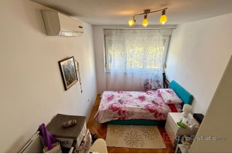 011 5521 30 Zadar Two bedroom apartment for sale