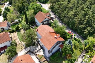 010 2052 125 Sinj house in nature for sale