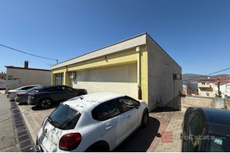 005 2035 385 Ciovo Commercial space in an attractive location for sale