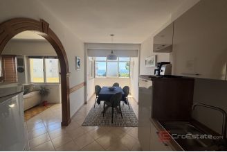013 5522 30 Two bedroom apartment with a sea view for rent