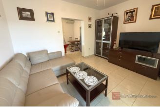 014 2041 128 island brac house with sea view and garden for sale
