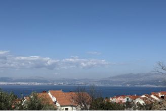 014 2041 128 island brac house with sea view and garden for sale