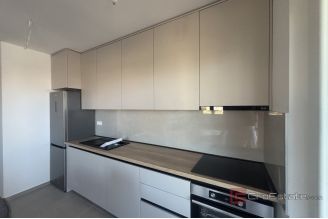 013 2035 386 Modern two bedroom apartment for rent
