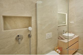 020 2056 16 Split Area Luxury apartment in a villa with private pool for sale