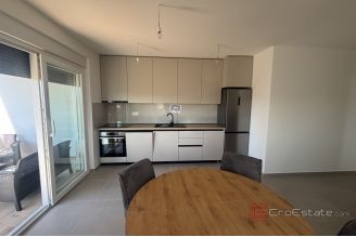 010 2035 387 Trogir Sunny two bedroom apartment for rent