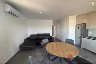 011 2035 388 Trogir Two bedroom apartment in a new building for rent