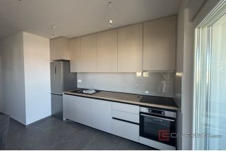 011 2035 388 Trogir Two bedroom apartment in a new building for rent