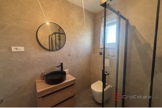 014 2035 388 Trogir Two bedroom apartment in a new building rent