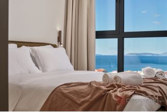020 2056 18 Split area luxury apartment with pool for sale