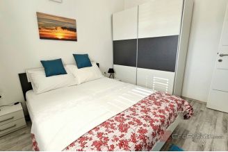 010 1014 54 labin duplex house with swimming pool for sale
