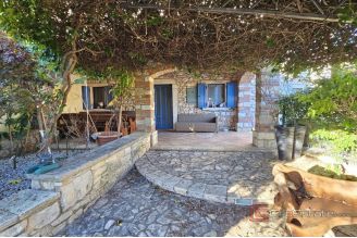 011 1014 55 Porec Stone house with pool for sale