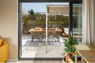 010 1014 58 Porec modern house with sea view for sale