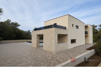 005 1014 59 Porec Modern villa with pool for sale