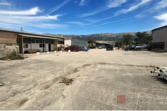 005 2031 262 split building land in K zone for sale
