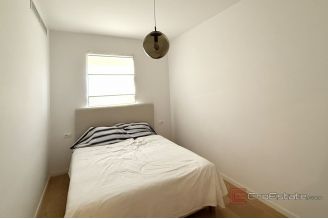017 2046 195 Split Znjan Modern apartment with a sea view for sale