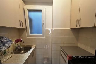008 2052 127 Split Bacvice Three bedroom apartment for sale