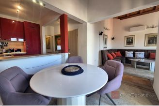 013 2016 711 island brac three bedroom apartment with sea view for sale
