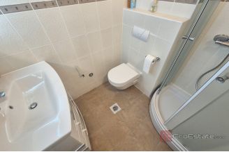 013 2016 711 island brac three bedroom apartment with sea view for sale