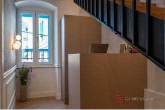 020 2046 196 Split Varos historic stone house with modern decoration for sale