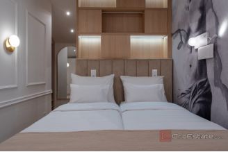 020 2046 196 Split Varos historic stone house with modern decoration for sale