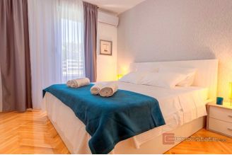 012 2016 712 split two bedroom apartment with garden for sale