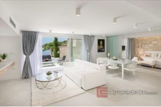 013 2056 20 Hvar Authentic luxury villa for sale