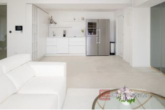 013 2056 20 Hvar Authentic luxury villa for sale