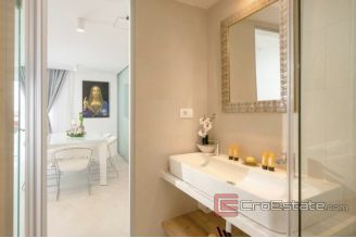 013 2056 20 Hvar Authentic luxury villa for sale